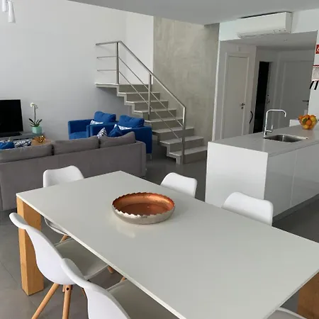 Holiday Beco Leonardo Coimbra 펜션 알부페이라