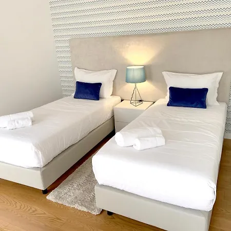 펜션 Holiday Beco Leonardo Coimbra 알부페이라